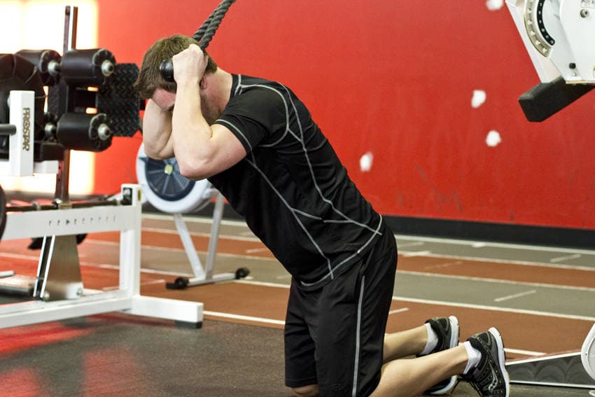 Kneeling Cable Crunch With Alternating Oblique Twists